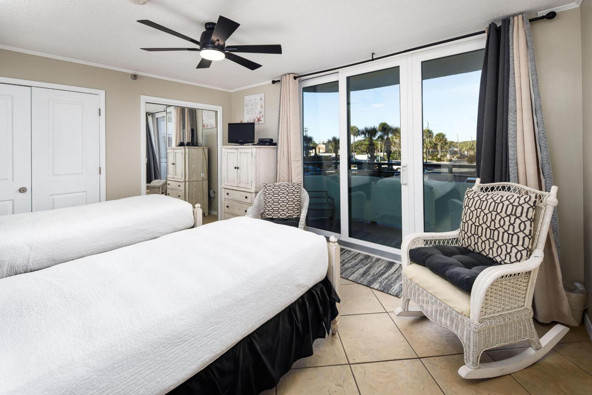 Nautilus 1201 - Gulf Front 2 Bedroom Huge Wrap Around Balcony 2Nd Floor! Fort Walton Beach Bagian luar foto